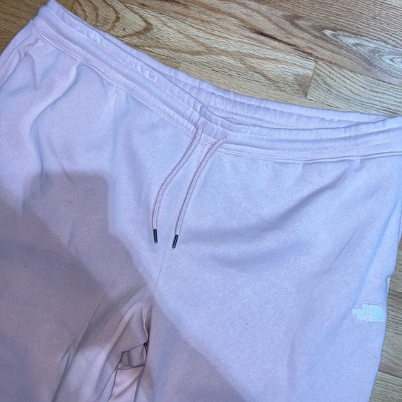 The North Face half dome pink fleece jogger sweatpants🍂❤️ - Picture 3 of 9